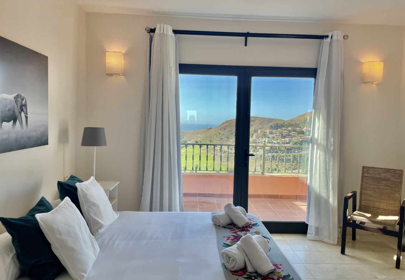Villa en San Bartolomé de Tirajana - HomeForGuest Villa en Salobre con magníficas vistas al Campo de Golf