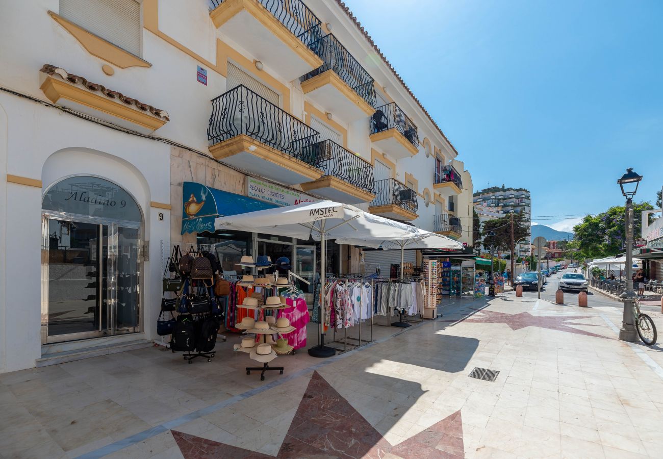 Estudio en Torremolinos - HomeForGuest Bright studio in La Carihuela near the beach Estudio en Torremolinos - HomeForGuest Bright studio in La Carihuela near the beach