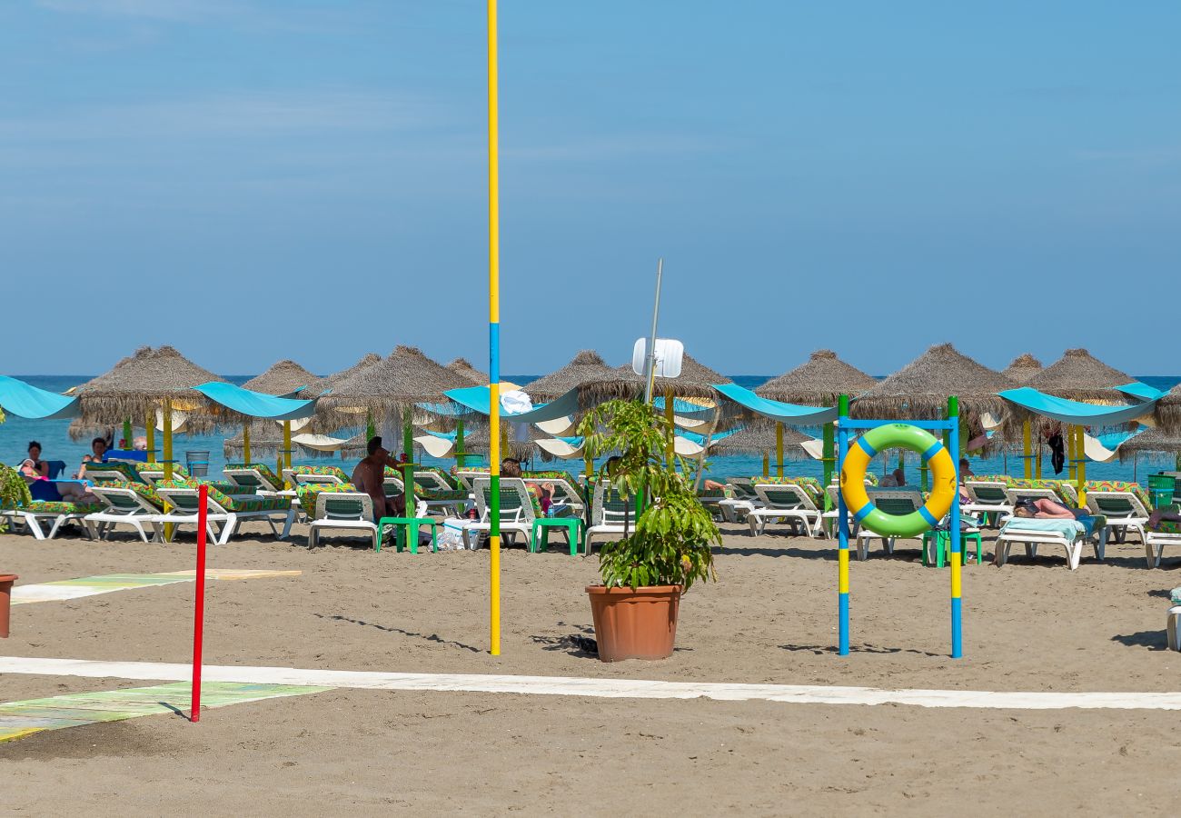Estudio en Torremolinos - HomeForGuest Bright studio in La Carihuela near the beach Estudio en Torremolinos - HomeForGuest Bright studio in La Carihuela near the beach