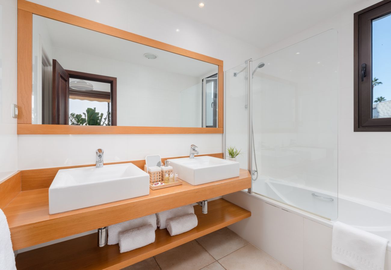 Villa en Costa Adeje - Villa Tropical