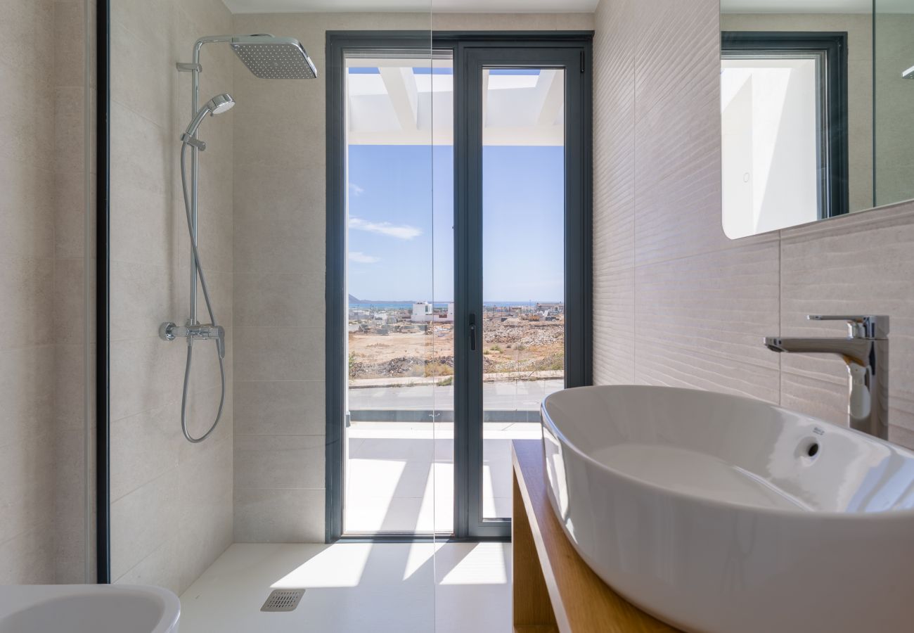 Villa en Corralejo -  Villa Deluxe Las Calderas 01 with private pool