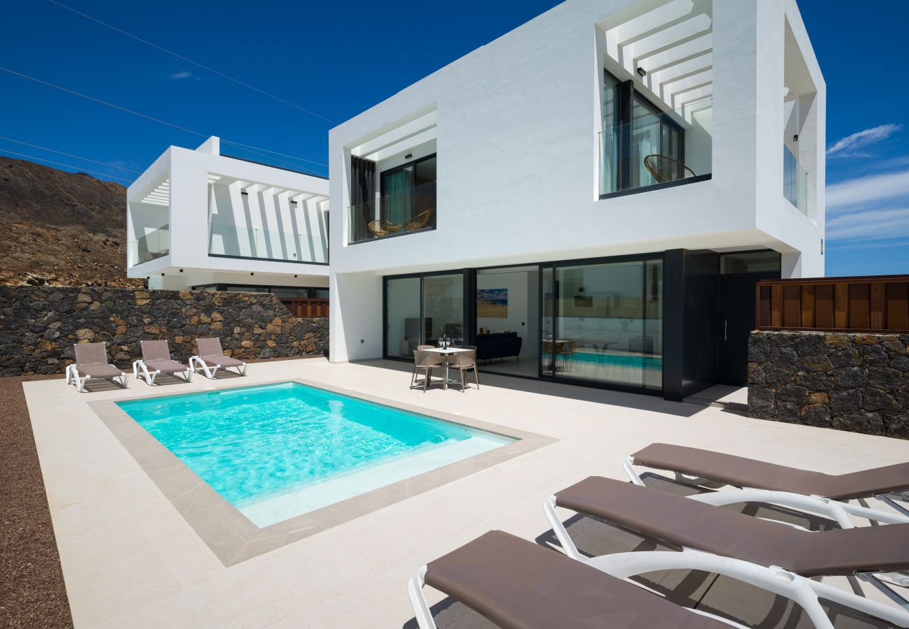 Villa en Corralejo -  Villa Deluxe Las Calderas 01 with private pool
