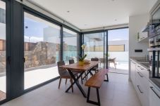 Villa en Corralejo - Villa Las Calderas Breeze, breathtaking views and private pool