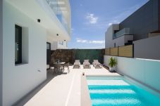 Villa en Corralejo - Villa Las Calderas Breeze, breathtaking views and private pool