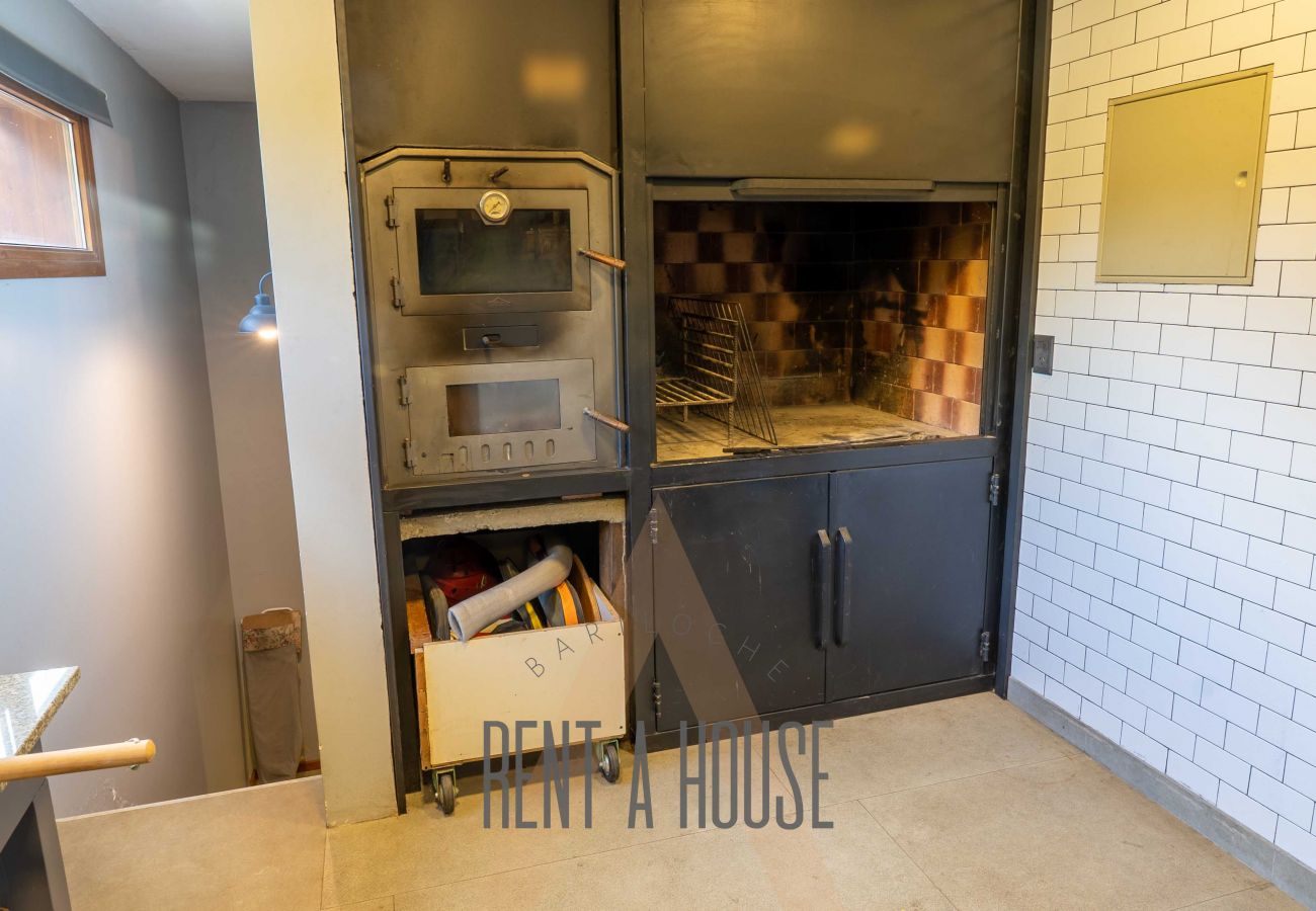 Casa en San Carlos de Bariloche - ARE16 - Espectacular  Casa en Arelauquen