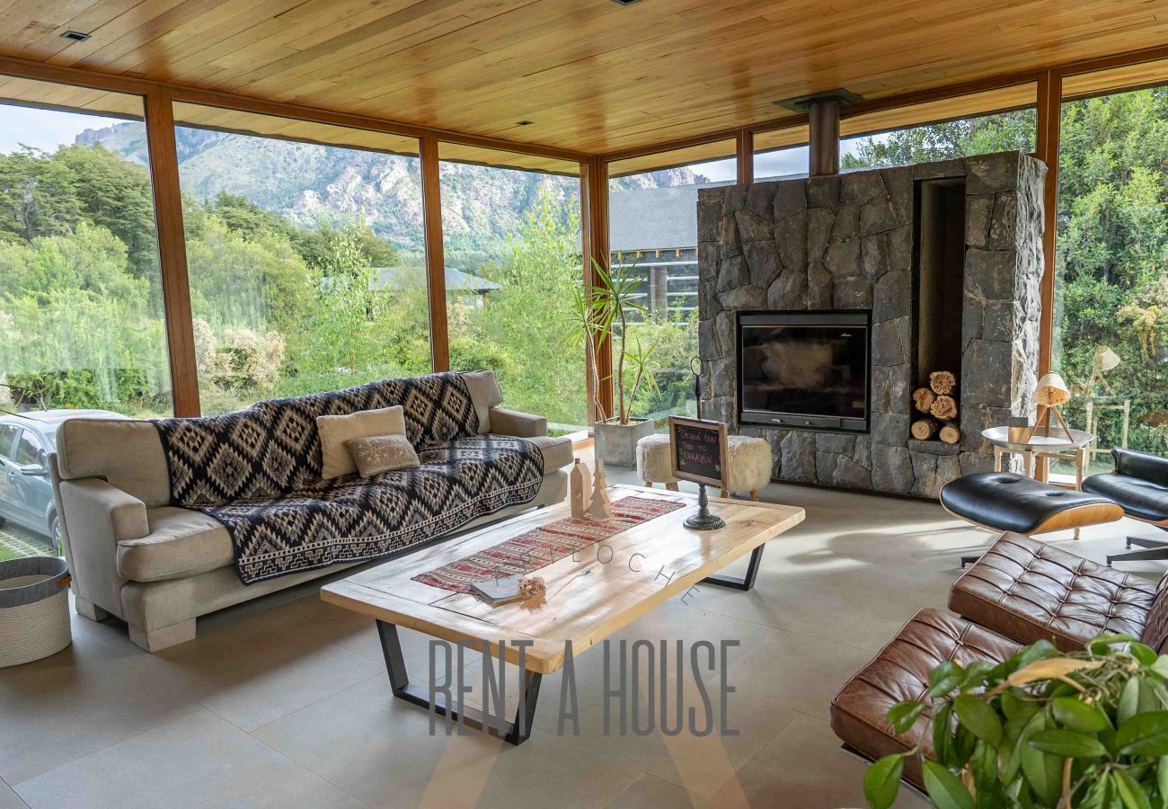 Casa en San Carlos de Bariloche - ARE16 - Espectacular  Casa en Arelauquen