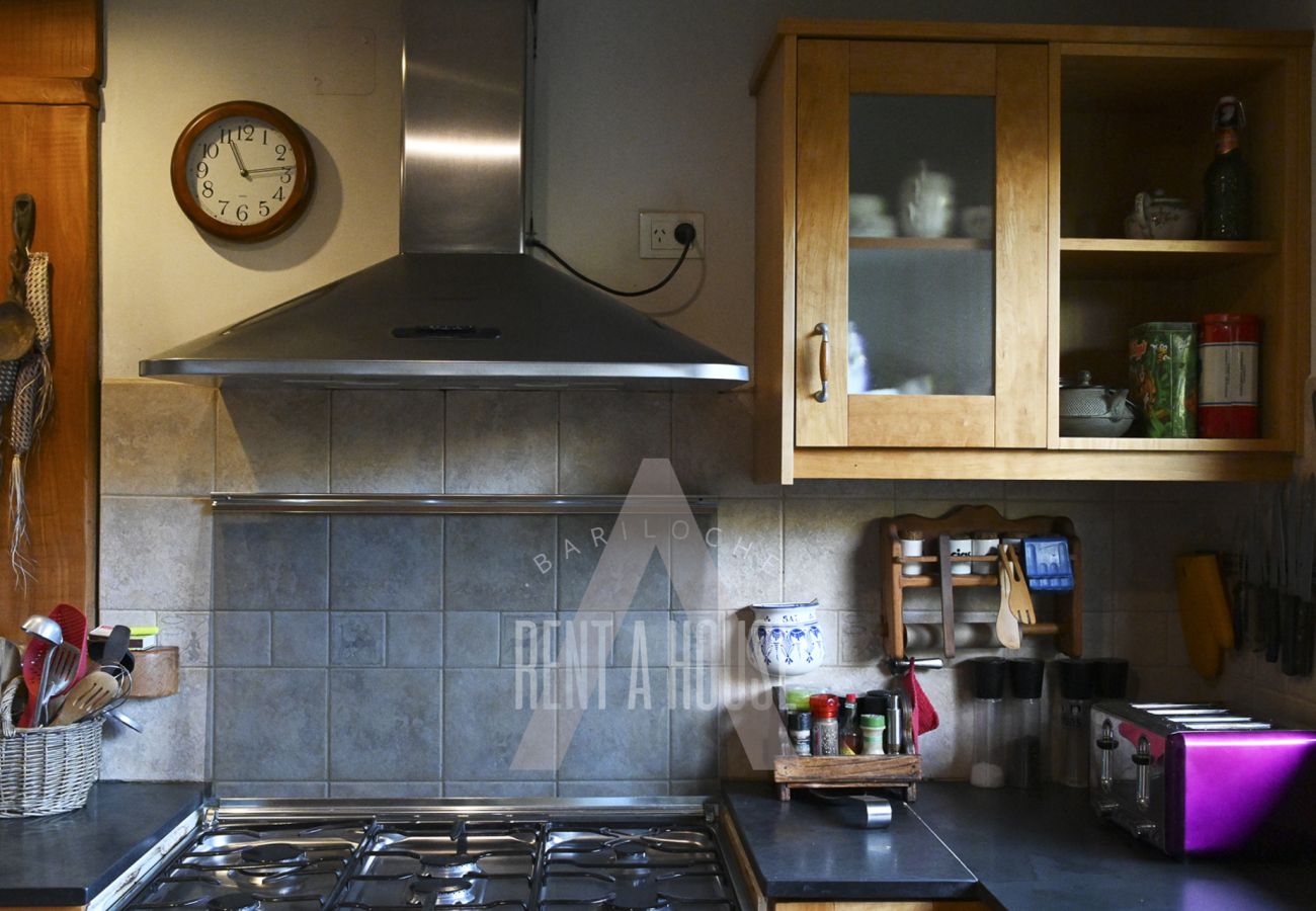 Casa en San Carlos de Bariloche - ARE23 8PAX CALIDA Y AMPLIA CASA BARRIO CERRADO