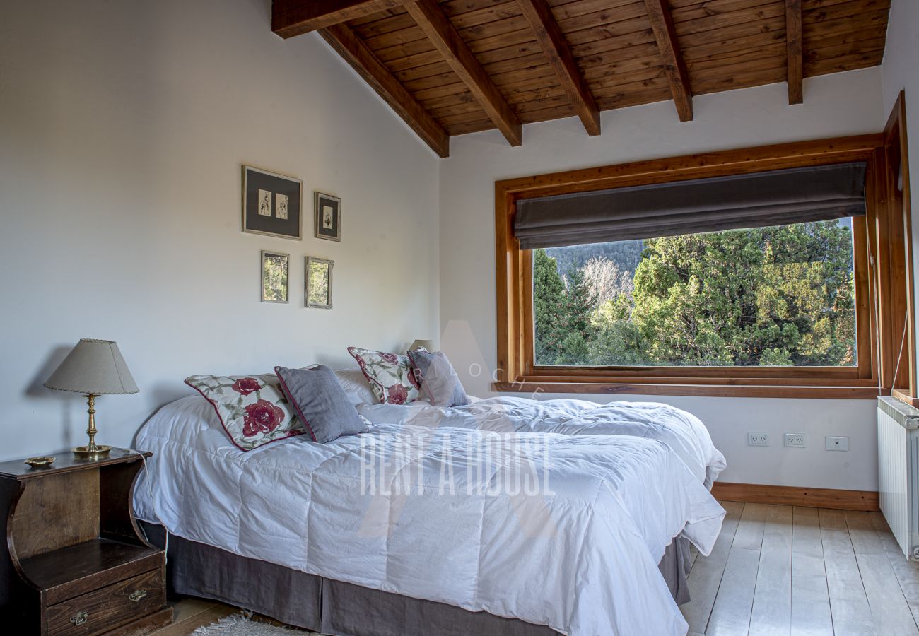 Casa en San Carlos de Bariloche - ARE23 8PAX CALIDA Y AMPLIA CASA BARRIO CERRADO