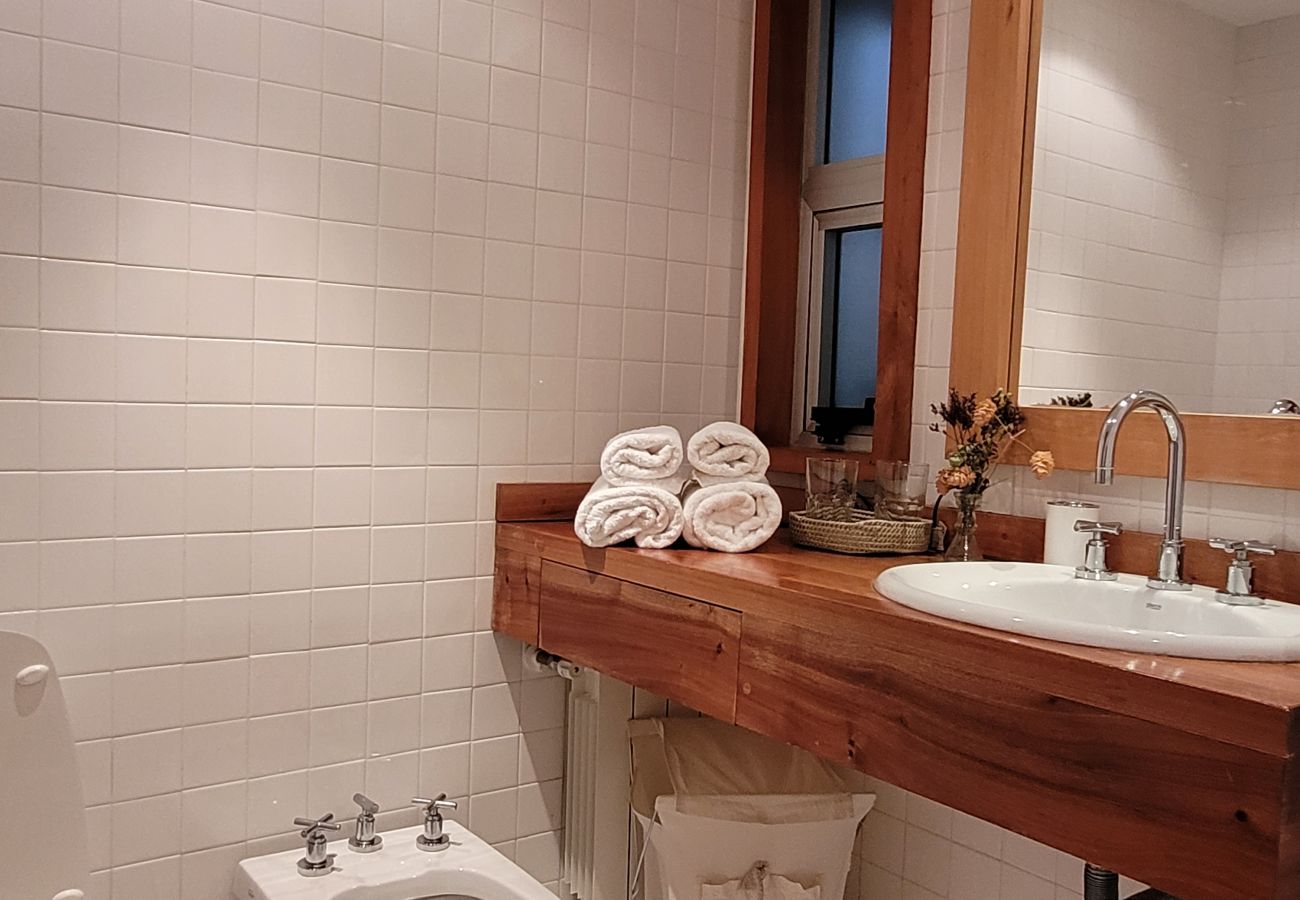 Casa en San Carlos de Bariloche - HUAPI36C - Moderna casa con vista panorámica y acceso al lago