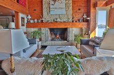Casa en San Carlos de Bariloche - HUAPI05C | Lago, 4 Suites y Piscina Privada