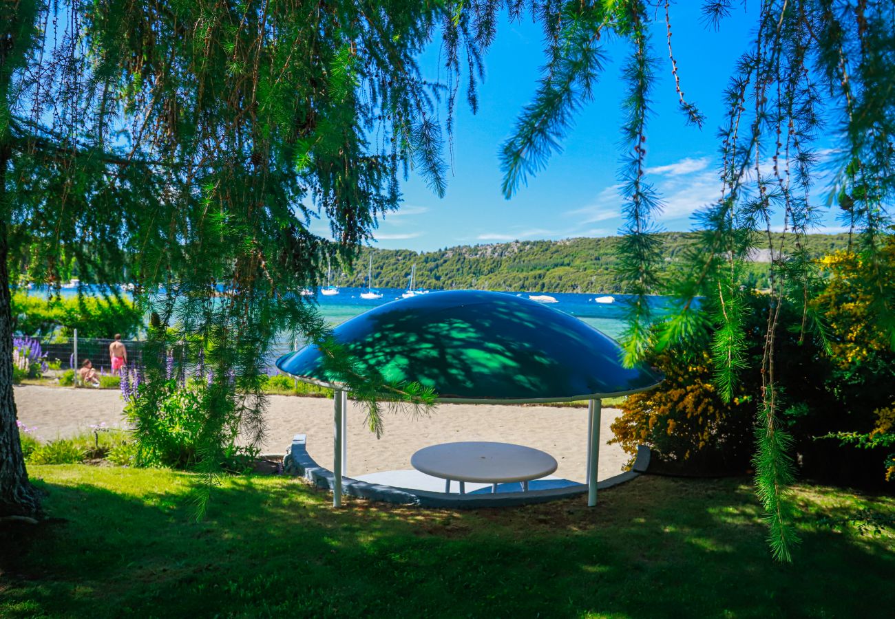 Casa en San Carlos de Bariloche - HUAPI08C Lindísima casa de una planta con costa sobre el Lago Nahuel Huapi