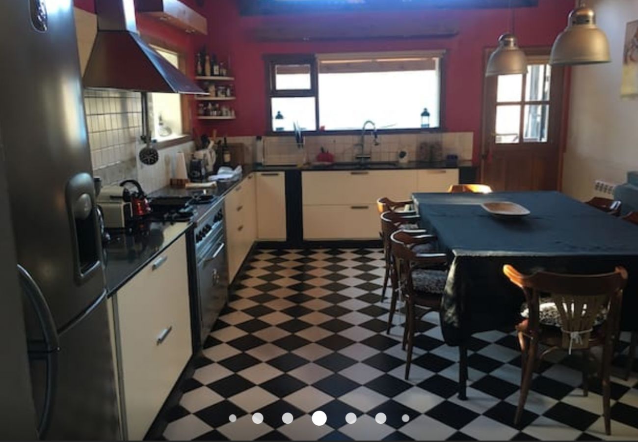 Casa en San Carlos de Bariloche - VENAH10C CÁLIDA Y CÓMODA CASA EN BARRIO CERRADO CON COSTA DE LAGO