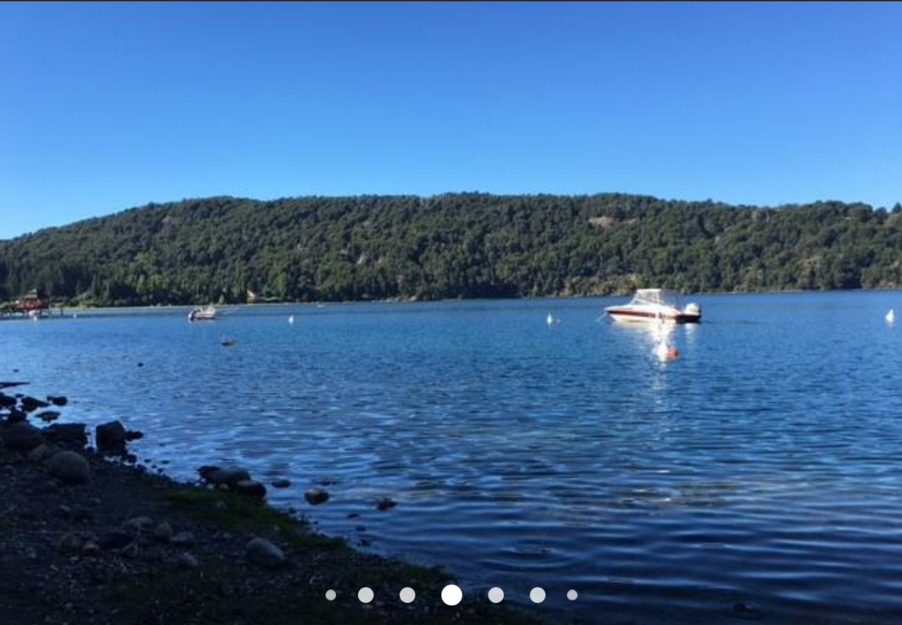 Casa en San Carlos de Bariloche - VENAH10C CÁLIDA Y CÓMODA CASA EN BARRIO CERRADO CON COSTA DE LAGO