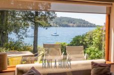 Cabaña en San Carlos de Bariloche - HUAPI20C Cálida cabaña en amplio terreno en la costa del Lago Nahuel Huapi