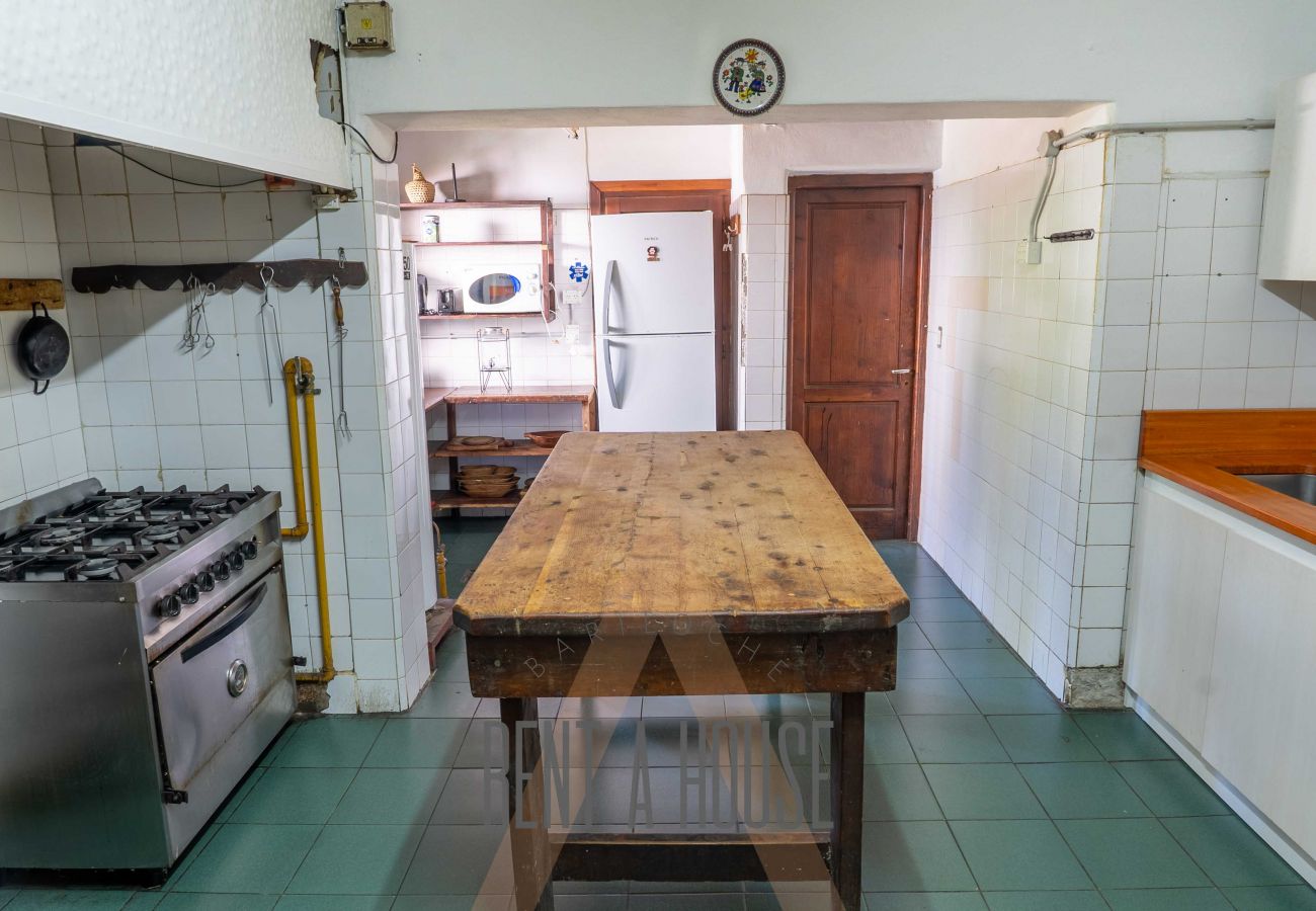 Casa en San Carlos de Bariloche - HUAPI27 Cálida casona en Circuito Chico con gran jardín y acceso a la playa