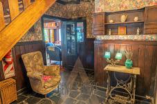 Casa en San Carlos de Bariloche - HUAPI27 Cálida casona en Circuito Chico con gran jardín y acceso a la playa