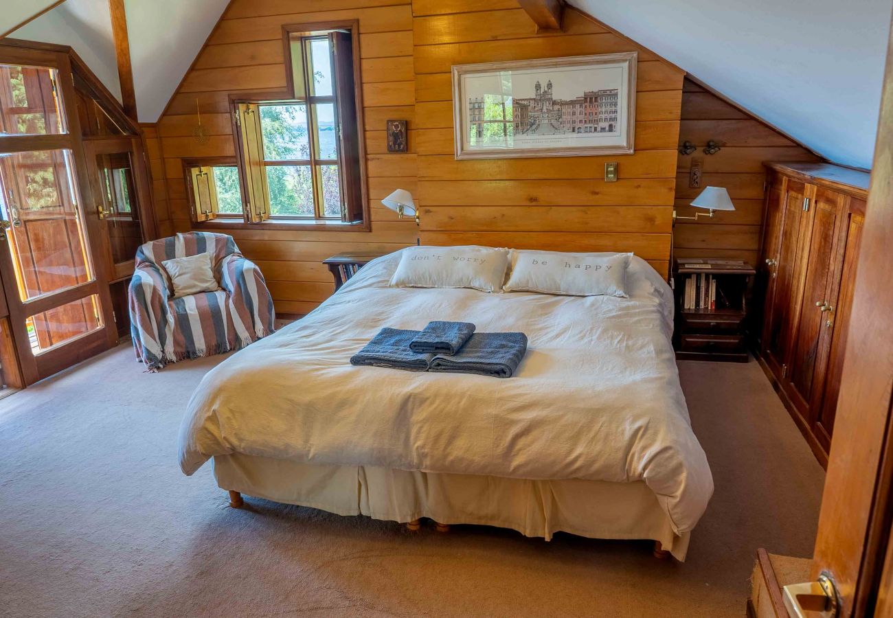 Casa en San Carlos de Bariloche - HUAPI02C- CASA CON COSTA A ORILLAS DEL LAGO NAHUEL HUAPI