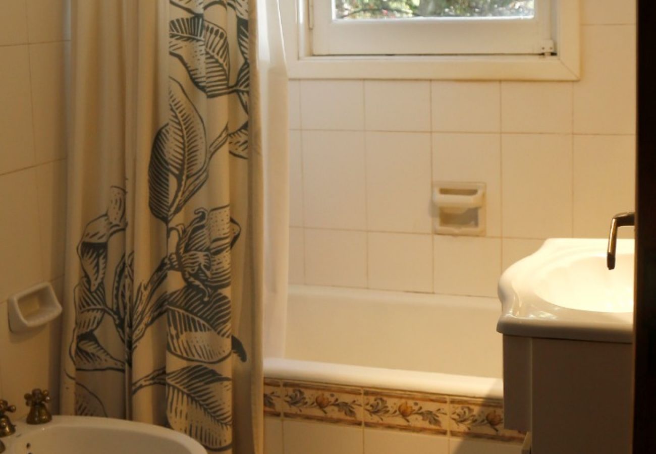 Casa en San Carlos de Bariloche - MORE07- CÁLIDA CABAÑA DE UNA PLANTA CON COSTA SOBRE EL LAGO MORENO