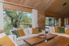Casa en San Martin de los Andes - SMA01 Lindísima casa en el medio del bosque, moderna con estilo nórdico.