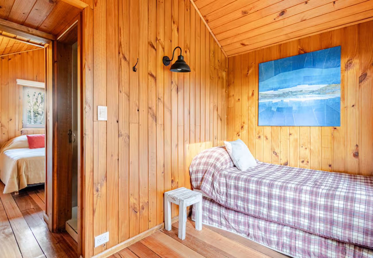 Cabaña en San Carlos de Bariloche - Huapi11- Cabaña con costa de lago