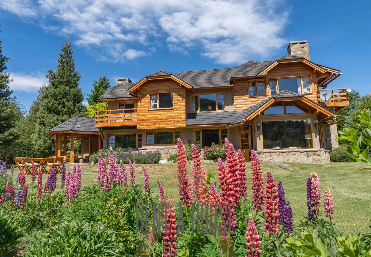 Casa en San Carlos de Bariloche - DIVINA CASA SOBRE CANCHA GOLF
