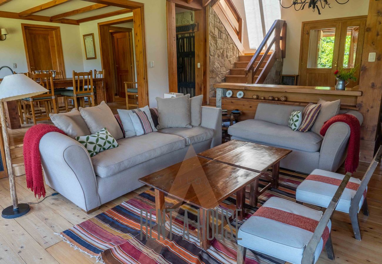 Casa en San Carlos de Bariloche - DIVINA CASA SOBRE CANCHA GOLF