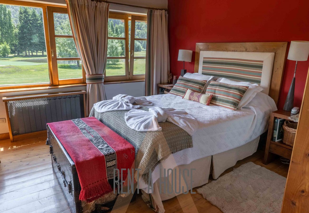 Casa en San Carlos de Bariloche - DIVINA CASA SOBRE CANCHA GOLF