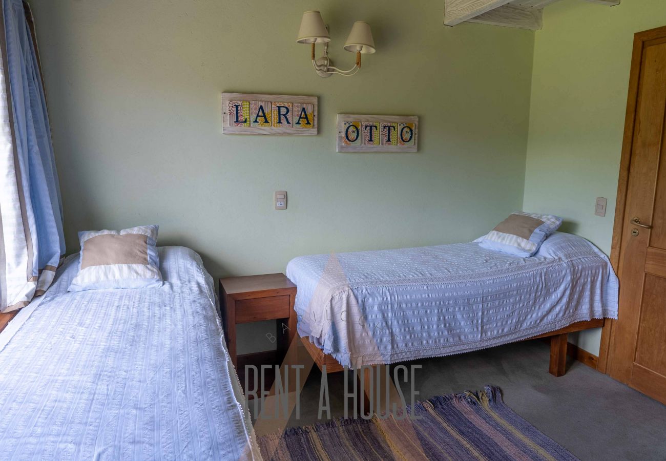 Casa en San Carlos de Bariloche - DIVINA CASA SOBRE CANCHA GOLF