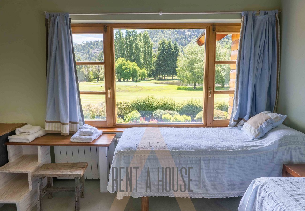 Casa en San Carlos de Bariloche - DIVINA CASA SOBRE CANCHA GOLF