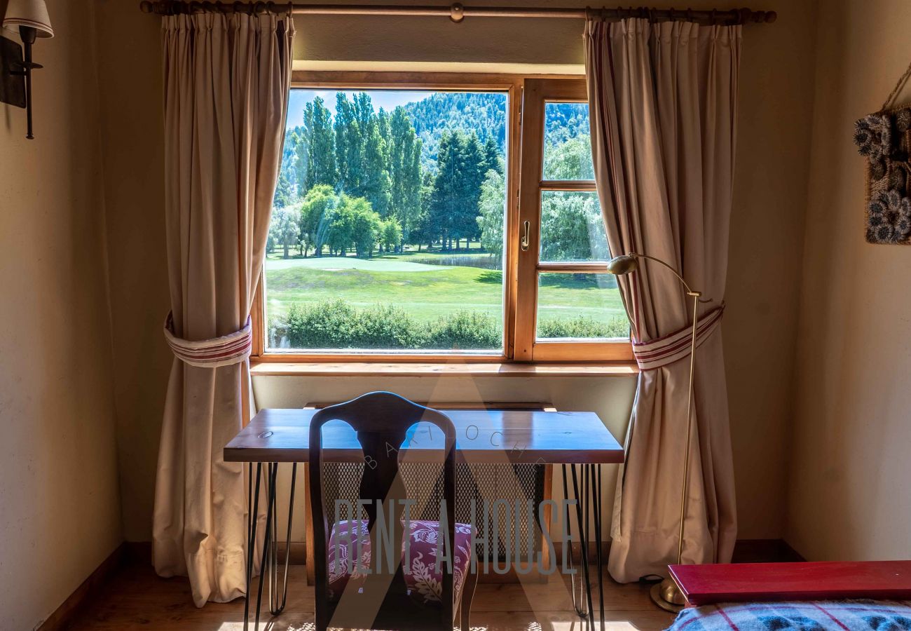 Casa en San Carlos de Bariloche - DIVINA CASA SOBRE CANCHA GOLF