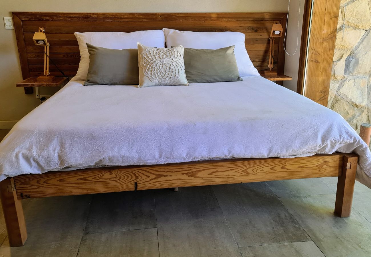 Casa en San Carlos de Bariloche - ARE33 CASA EN ARELAUQUEN CON IMPONENTES VISTAS