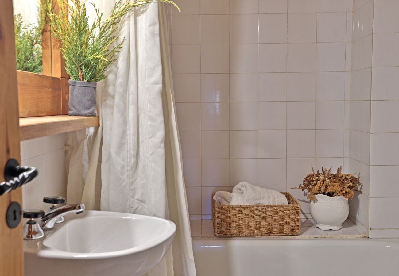 Apartamento en San Carlos de Bariloche - CATE05- Gran departamento con 4 dormitorios y capacidad para 10 personas