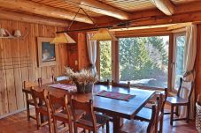 Apartamento en San Carlos de Bariloche - CATE05- Gran departamento con 4 dormitorios y capacidad para 10 personas