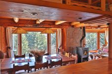 Apartamento en San Carlos de Bariloche - CATE05- Gran departamento con 4 dormitorios y capacidad para 10 personas