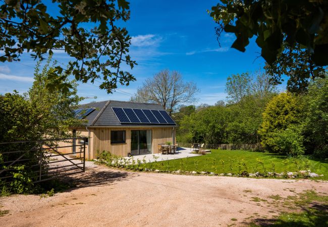 Casa en Shaldon - Sunnybrook - Carbon Neutral, Woodfired Hottub, near beach Casa en Shaldon - Sunnybrook - Carbon Neutral, Woodfired Hottub, near beach