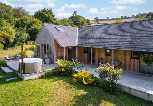 Casa en Shaldon - Sunnybrook - Carbon Neutral, Woodfired Hottub, near beach Casa en Shaldon - Sunnybrook - Carbon Neutral, Woodfired Hottub, near beach