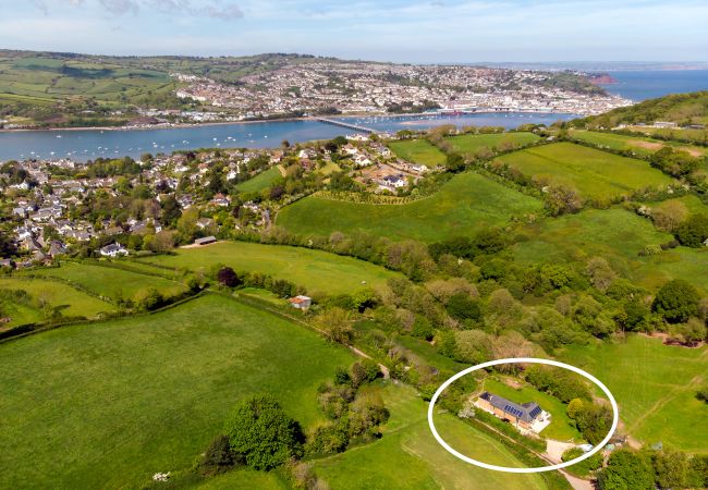 Casa en Shaldon - Sunnybrook - Carbon Neutral, Woodfired Hottub, near beach Casa en Shaldon - Sunnybrook - Carbon Neutral, Woodfired Hottub, near beach