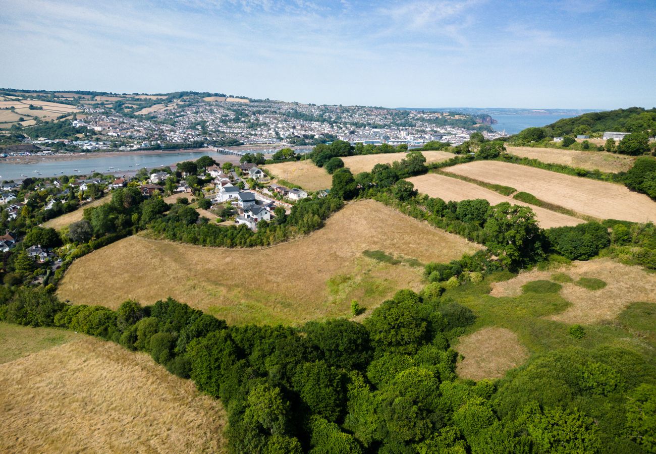 Casa en Shaldon - Sunnybrook - Carbon Neutral, Woodfired Hottub, near beach Casa en Shaldon - Sunnybrook - Carbon Neutral, Woodfired Hottub, near beach
