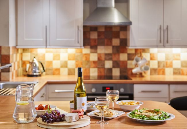 Apartamento en Lower Ashton - Swallows End - Bolthole with hot tub, pool and sauna Apartamento en Lower Ashton - Swallows End - Bolthole with hot tub, pool and sauna
