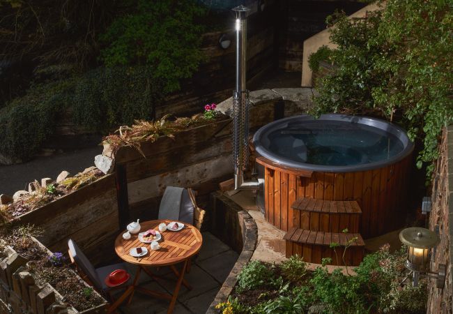Apartamento en Lower Ashton - Swallows End - Bolthole with hot tub, pool and sauna Apartamento en Lower Ashton - Swallows End - Bolthole with hot tub, pool and sauna
