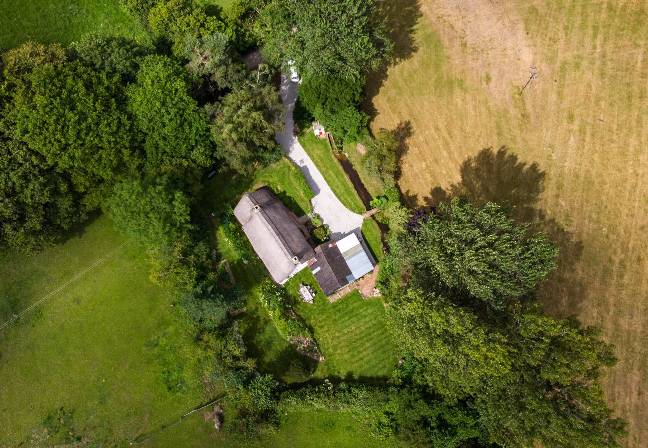 Casa rural en Chagford - Weeke Brook - A 'quintessential' thatched cottage