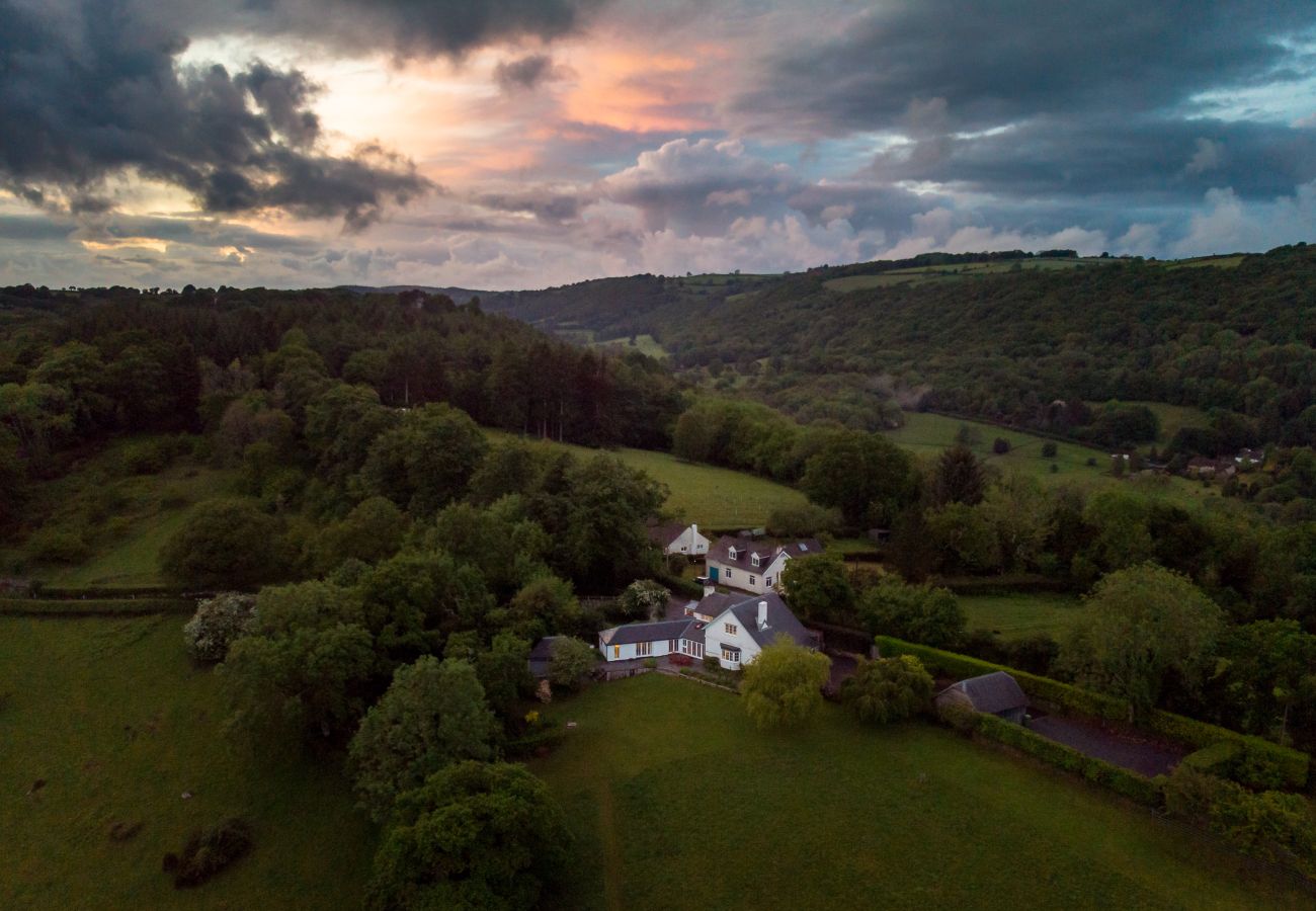 Casa en Lustleigh - Higher Mapstone – Luxury Dartmoor Retreat with Views, Acres & Games Barn