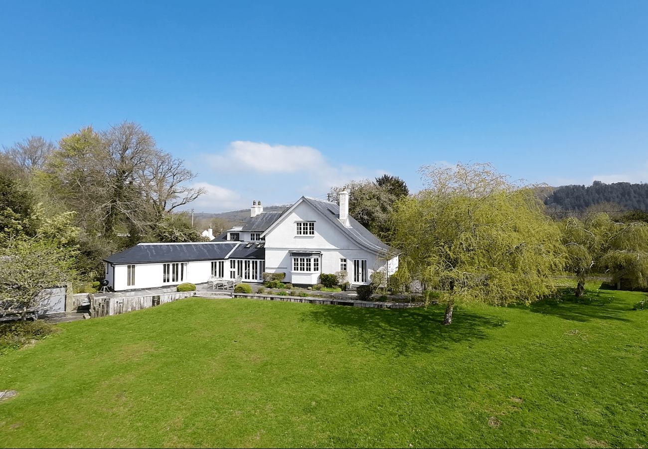 Casa en Lustleigh - Higher Mapstone – Luxury Dartmoor Retreat with Views, Acres & Games Barn