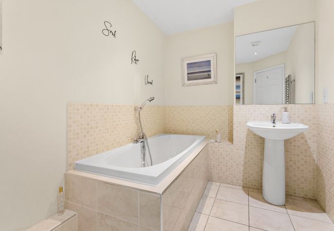 Apartamento en Torquay - Sovereign House - Chic and near Harbour, parking Apartamento en Torquay - Sovereign House - Chic and near Harbour, parking