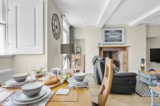 Apartamento en Torquay - Sovereign House - Chic and near Harbour, parking