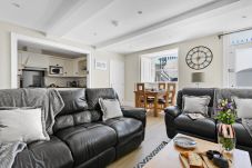 Apartamento en Torquay - Sovereign House - Chic and near Harbour, parking