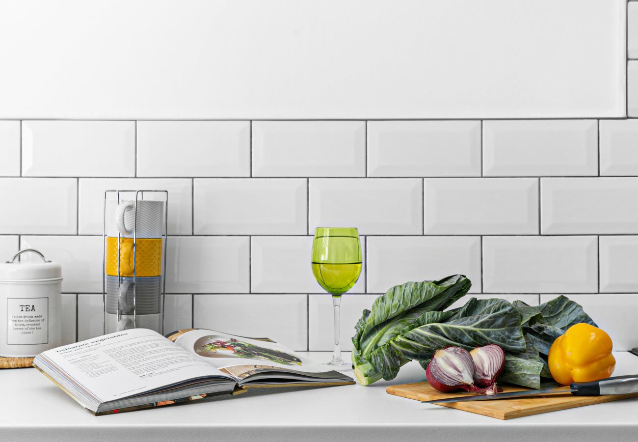 Apartamento en Teignmouth - Coombe Bank – Modern Coastal Apartment Steps from Teignmouth Back Beach