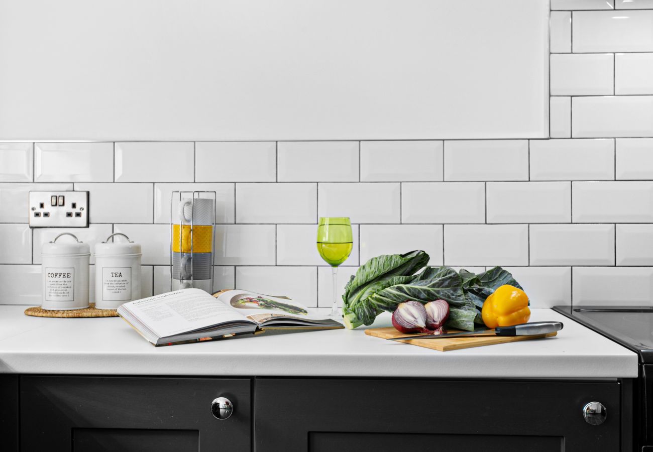 Apartamento en Teignmouth - Coombe Bank – Modern Coastal Apartment Steps from Teignmouth Back Beach