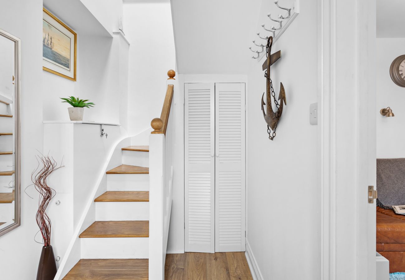 Casa en Torquay - The Boathouse - Panoramic Sea View Retreat, near Town, Marina & Beach and Parking Casa en Torquay - The Boathouse - Panoramic Sea View Retreat, near Town, Marina & Beach and Parking