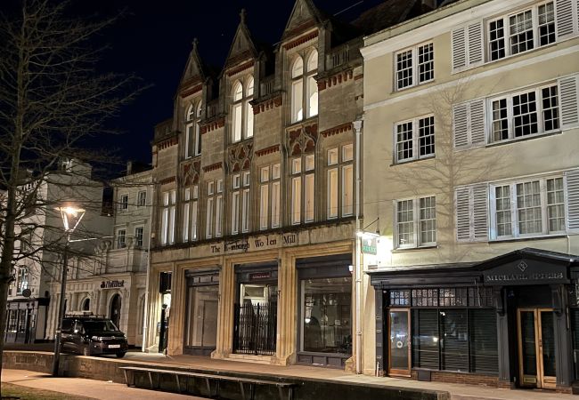 Apartamento en Exeter - Cathedral Yard - Art deco luxury, city centre Apartamento en Exeter - Cathedral Yard - Art deco luxury, city centre
